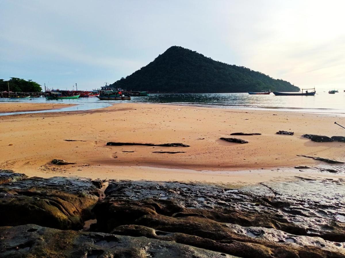 Отель The Azure - M'Pai Bay Ронгсанлем Экстерьер фото